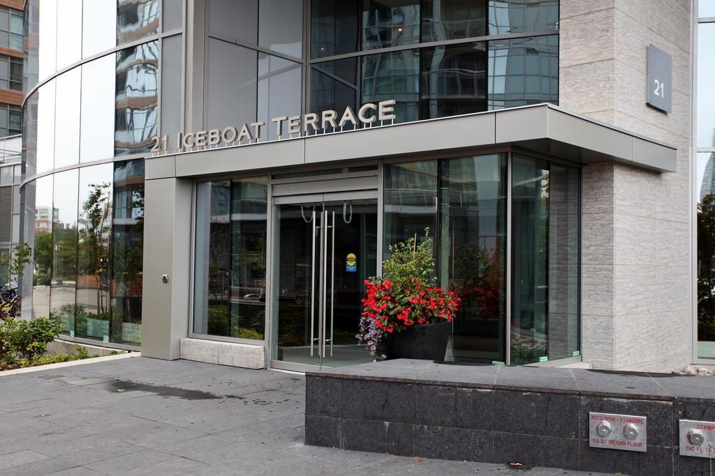 Downtown Toronto Luxury Condo Екстериор снимка